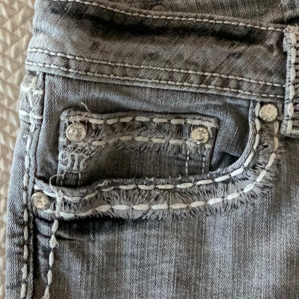 Miss Me Cropped Grey Jean Vintage